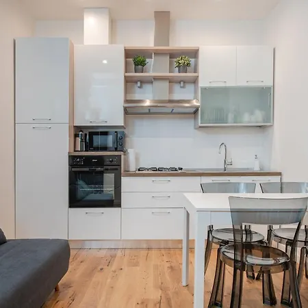 La Corte - O Con Posto Auto Privato *