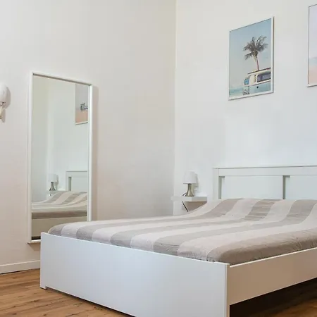 La Corte - O Con Posto Auto Privato Lägenhet Albenga