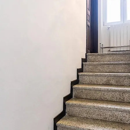 La Corte - O Con Posto Auto Privato Albenga