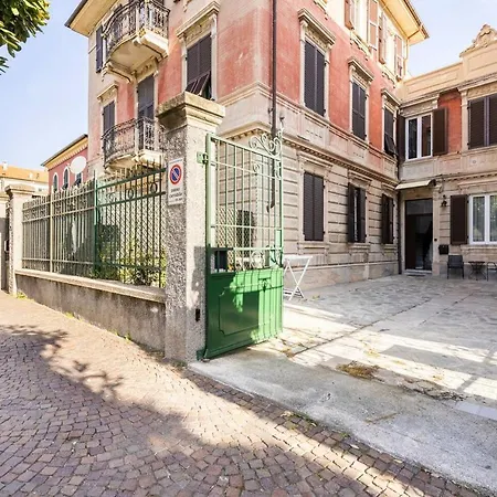 La Corte - O Con Posto Auto Privato Albenga