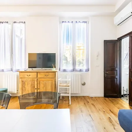 La Corte - O Con Posto Auto Privato * Albenga