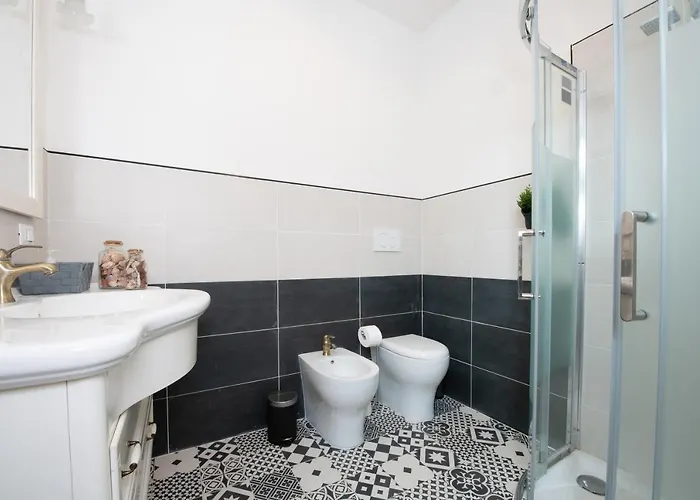 Apartament La Corte - O Con Posto Auto Privato *