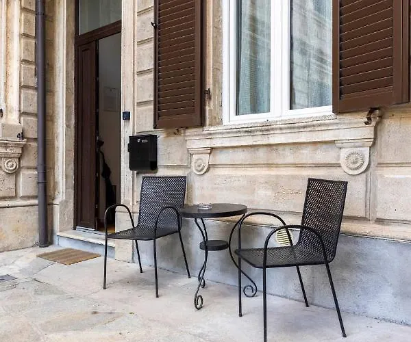 La Corte - O Con Posto Auto Privato * Albenga