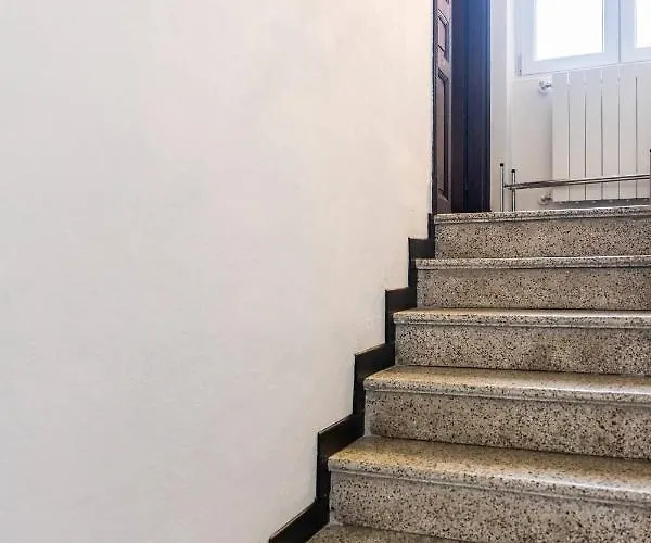 La Corte - O Con Posto Auto Privato Albenga